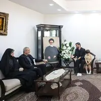 عکس/ دیدار رئیس‌جمهور با خانواده شهید آل هاشم و سرتیم حفاظت شهید رئیسی  