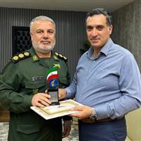 پیشبرد اهداف در خارگ بدون روحیه جهادی و نگاه بسیجی میسر نیست