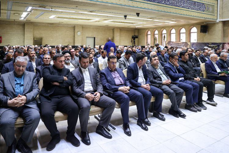 عکس/ مراسم ترحیم مادر معاون ارتباطات و اطلاع رسانی دفتر رئیس جمهور