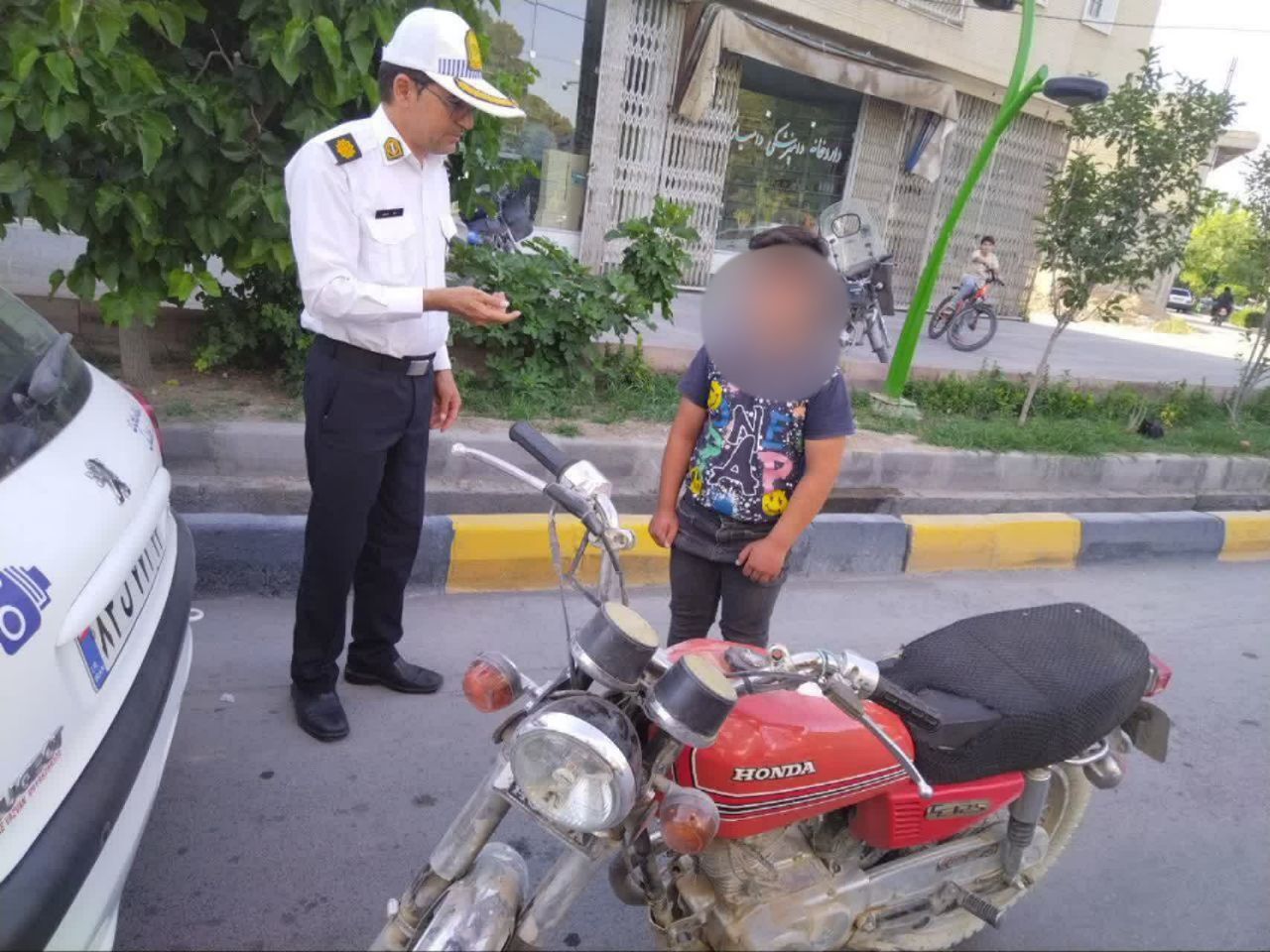 موتور سیکلت با راننده 9 ساله توقیف شد