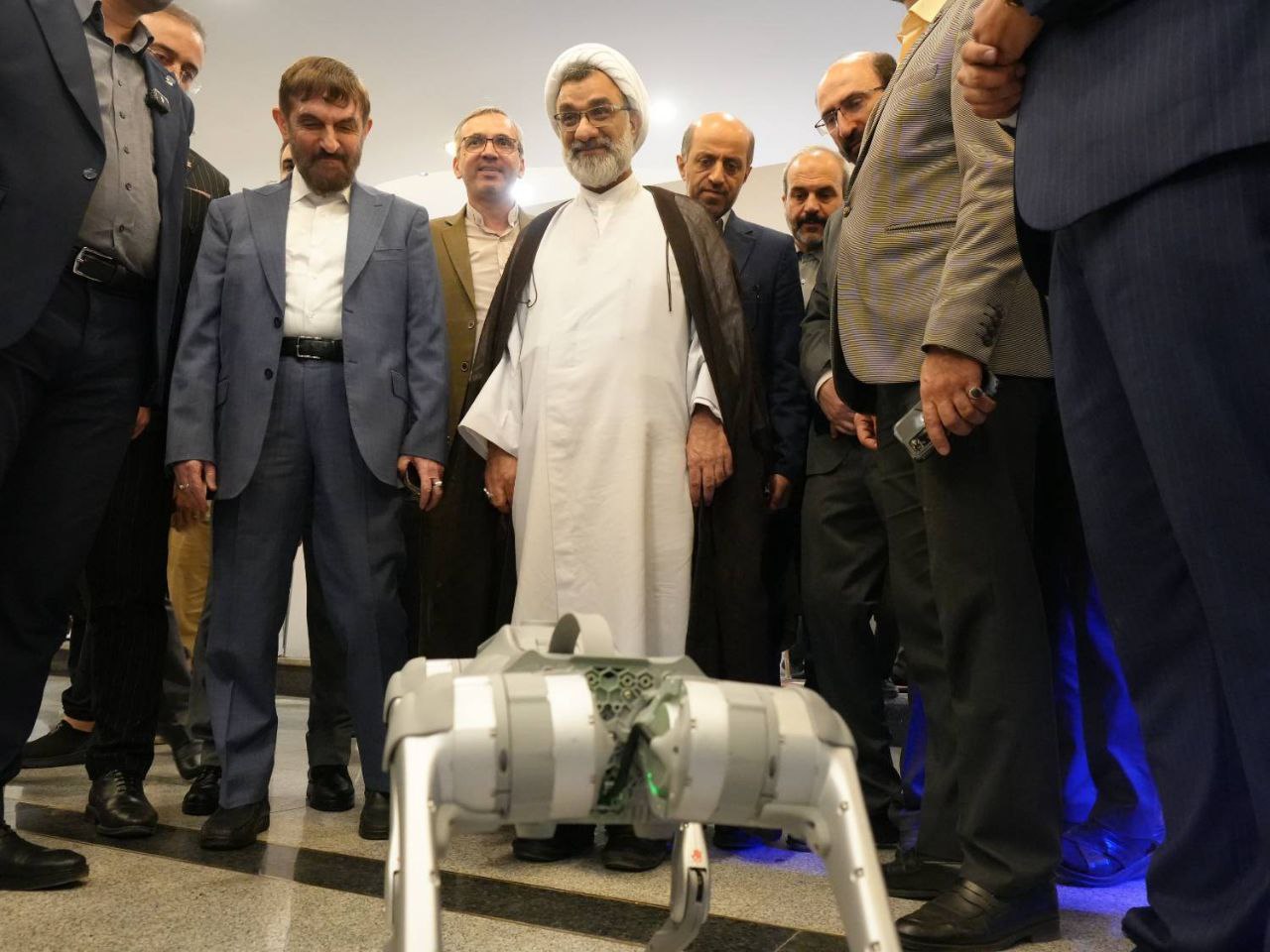 آئین افتتاح نمایشگاه توانمندی های دانش بنیان در حوزه هوش مصنوعی