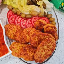 کوکو سوسیس سیب زمینی،غذای محبوب دل پیر و جوان 