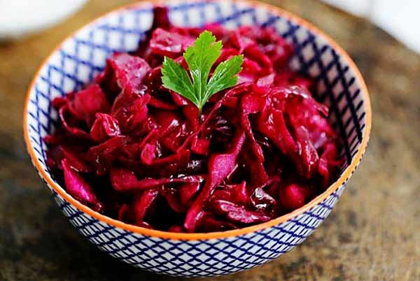 ترشی کلم بنفش؛ راحتترین و خوشمزه ترین چاشنی