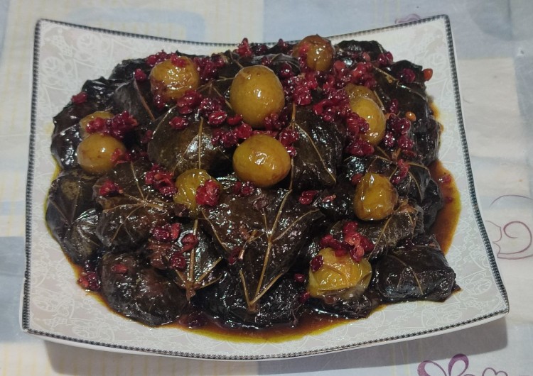 از شما/تایم ناهار،دلمه خوشمزه وملس 😋نوش نگاه پر مهرتون ☺️