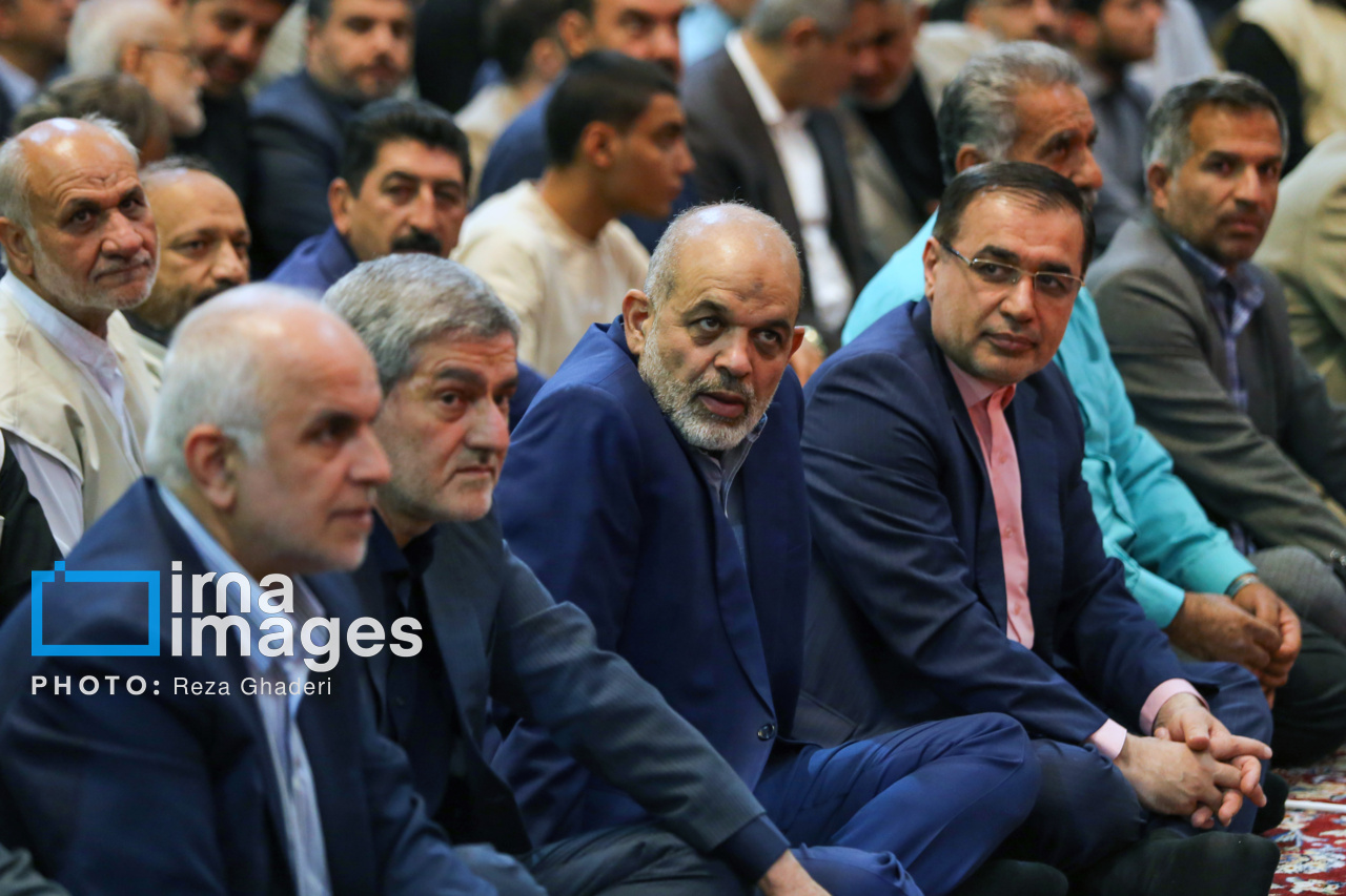 بزرگداشت شهدای خدمت در حرم شاهچراغ(ع)