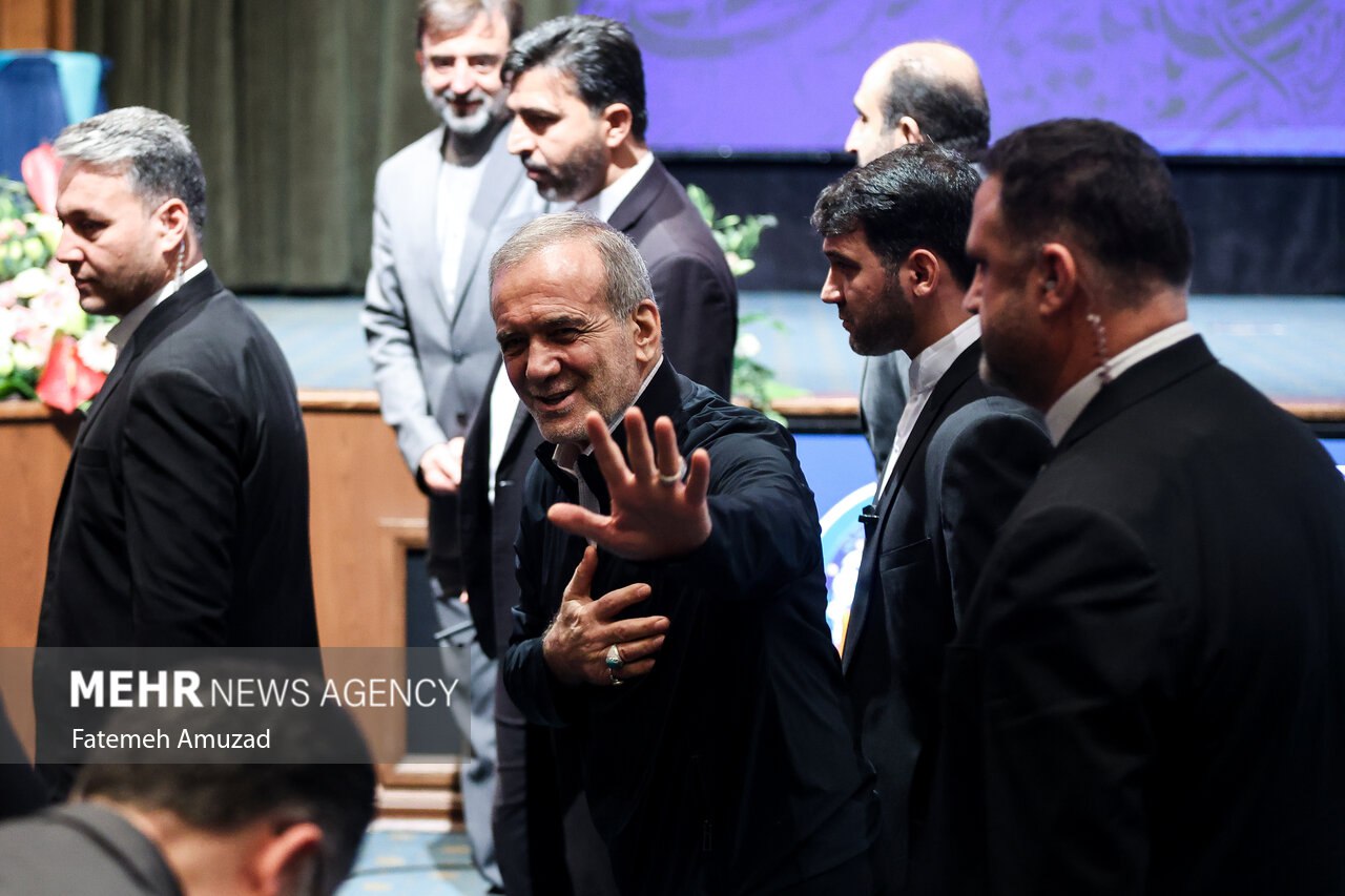  عکس/تجلیل از ۲۰ دانشمند ممتاز با اهدای جایزه علامه طباطبایی