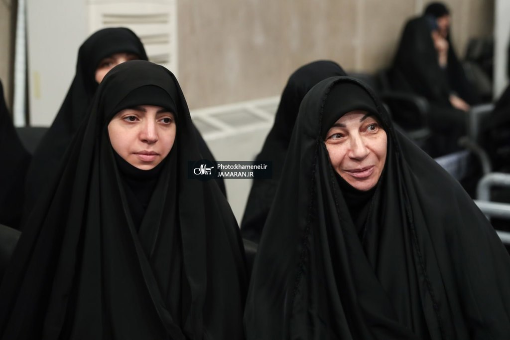 عکس/ حضور فرزندان شهید سید حسن نصرالله، در مراسم بزرگداشت شهدای خدمت 