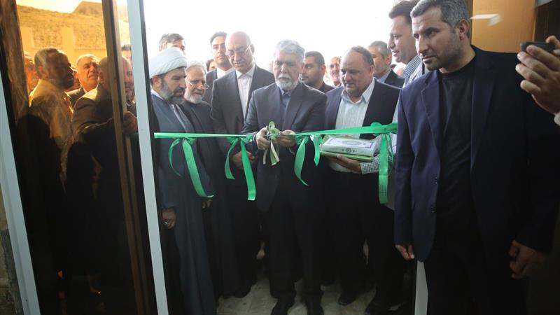 مجتمع فرهنگی هنری بیستون با حضور وزیر فرهنگ در کرمانشاه افتتاح شد