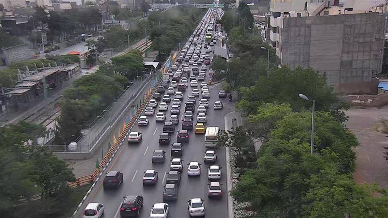 ترافیک سنگین در محورهای آزادراهی البرز