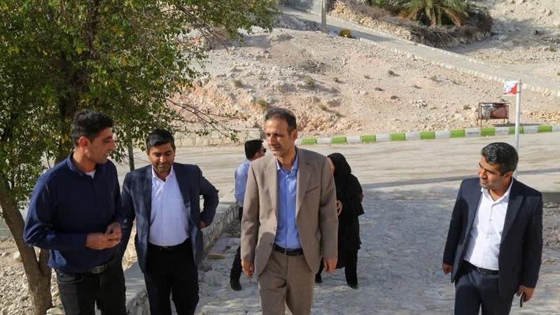 زیرساختهای گردشگری در «جم» توسعه یابد
