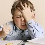 دلیل اضطراب کودکانی که درس زیادی خواندند
