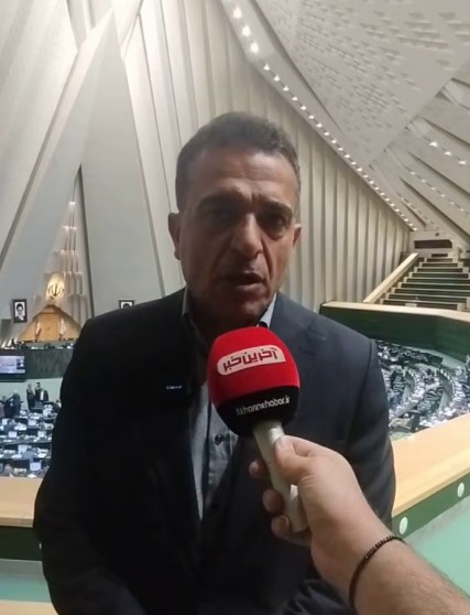 نماینده مجلس: قطعی برق باعث گرانی سیمان و فولاد شده است؛ دولت و بانک مرکزی پاسخگو باشند