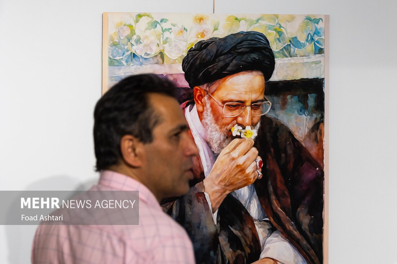 عکس/ افتتاح نمایشگاه «خادمان ملت» در حوزه هنری