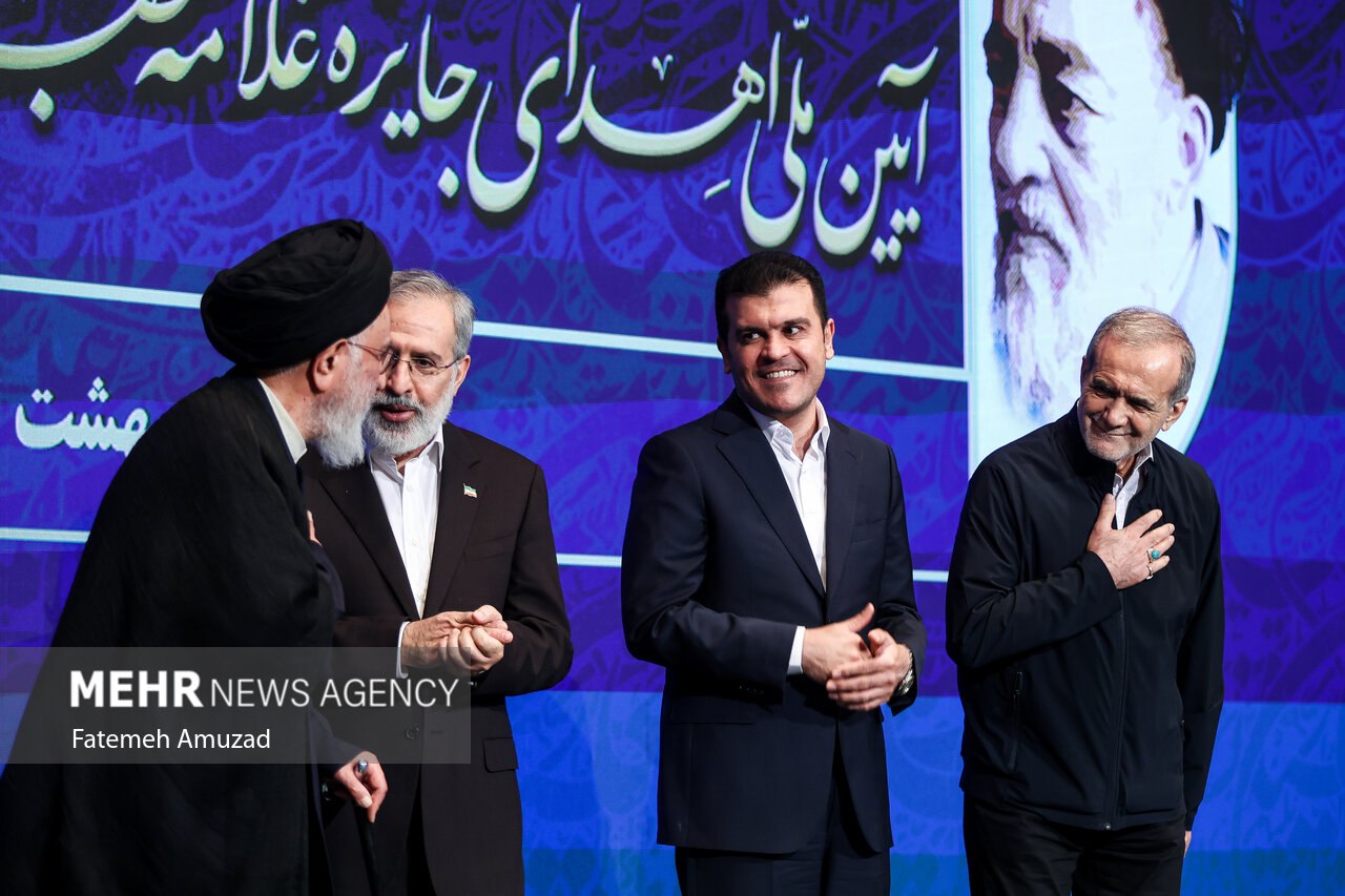 عکس/تجلیل از ۲۰ دانشمند ممتاز با اهدای جایزه علامه طباطبایی