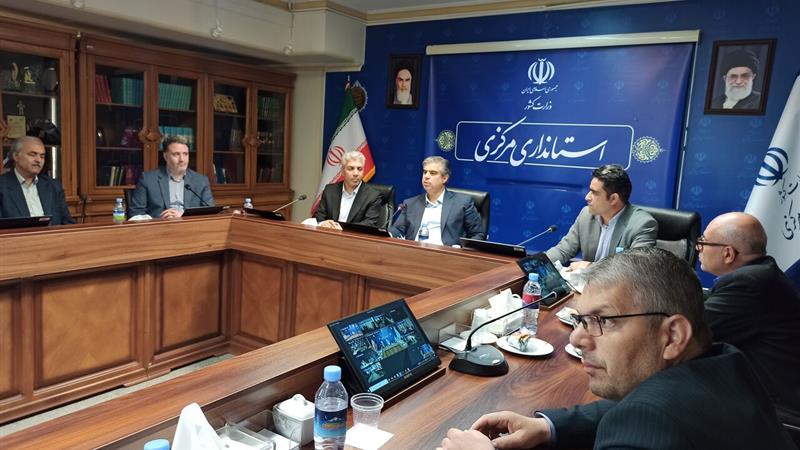 استاندار مرکزی: عملکرد فرمانداران در توسعه فضاهای آموزشی ارزیابی میشود