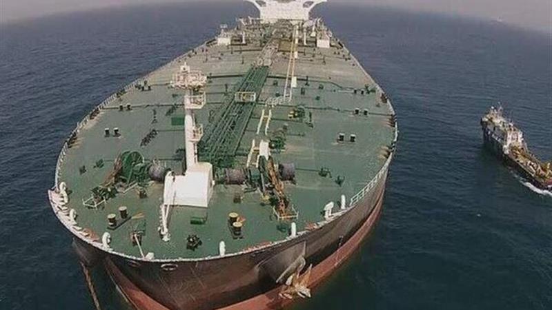 رویترز: وقوع حادثه امنیتی برای یک نفتکش در نزدیکی بندر جاسک ایران