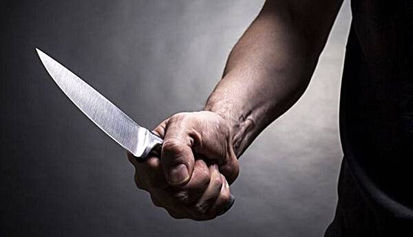 مردی همسر سابقش را با ۴۰ ضربه چاقو کشت