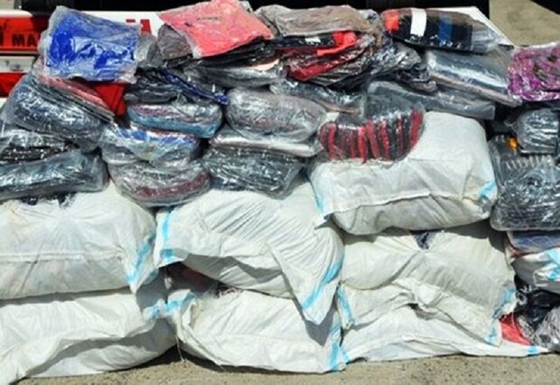 کشف محموله ۱۰۰ میلیاردی پوشاک قاچاق؛ 5 متهم دستگیر شدند