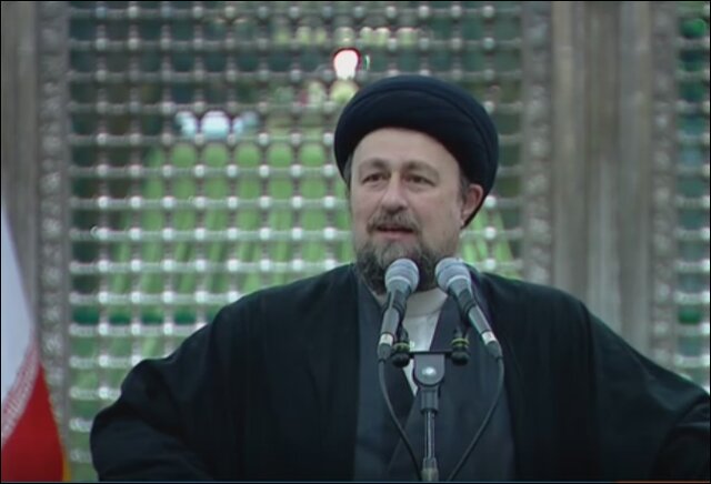 سیدحسن خمینی: دلمان هنوز برای آقای رئیسی تنگ میشود