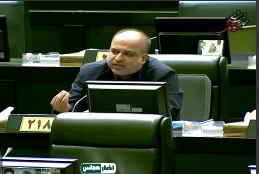 خضریان: آقای رئیس جمهور منتظر استیضاح وزیر راه نباشید و مانند دبیری او را عزل کنید