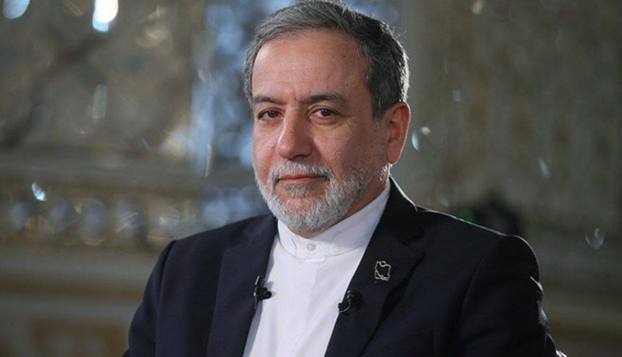 عراقچی بهمنظور شرکت در نشست دیپلماسی استانی وارد شیراز شد