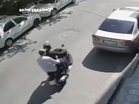 لحظه سرقت گوشی موبایل در پایتخت