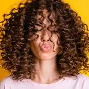 راهکارهای ساده برای نگهداری از موهای فرفری