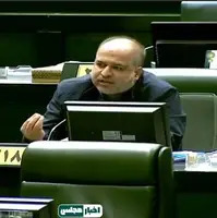 خضریان: آقای رئیس جمهور منتظر استیضاح وزیر راه نباشید و مانند دبیری او را عزل کنید