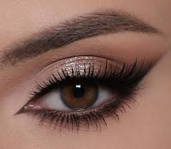 به همین راحتی چشماتو مکاپ کن!
