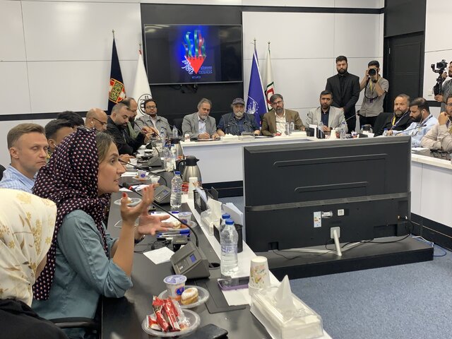 چند توصیه از سوی رییس سازمان سینمایی به فیلمسازان خارجی / «مقاومت» را جهانی کنید