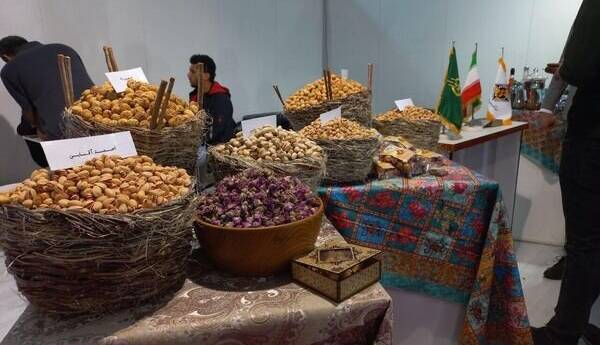 نمایشگاه «راه ادویه» با حضور اقوام ایرانی در کرمان برپاست