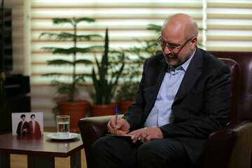 نامۀ قالیباف به پزشکیان: حقوق کارمندان باید ۲۰ درصد افزایش یابد