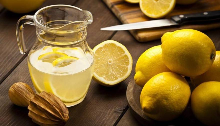 نوشیدنی صبحگاهی آب لیمو لاغر می کند
