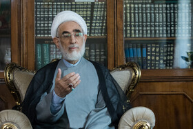 منتجبنیا: ایران در مذاکره باید مطمئن شود که از دانش صلحآمیز انرژی اتمی محروم نمیشود