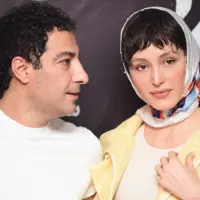 نوید محمدزاده و فرشته حسینی هم اکنون در اکران مردمی پرشور فیلم «بی سر و صدا» در پردیس کورش