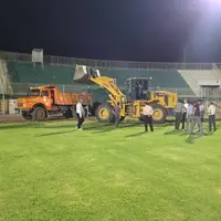 تعویض چمن ورزشگاه شهید نصیری یزد آغاز شد