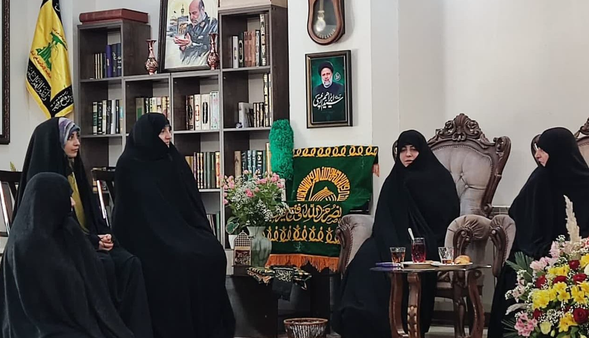 دیدار دختر شهید رئیسی با خانواده شهید زاهدی