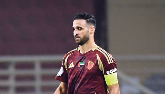 روزنامه البیان: رقابت النصر و پرسپولیس برای جذب احمد نوراللهی