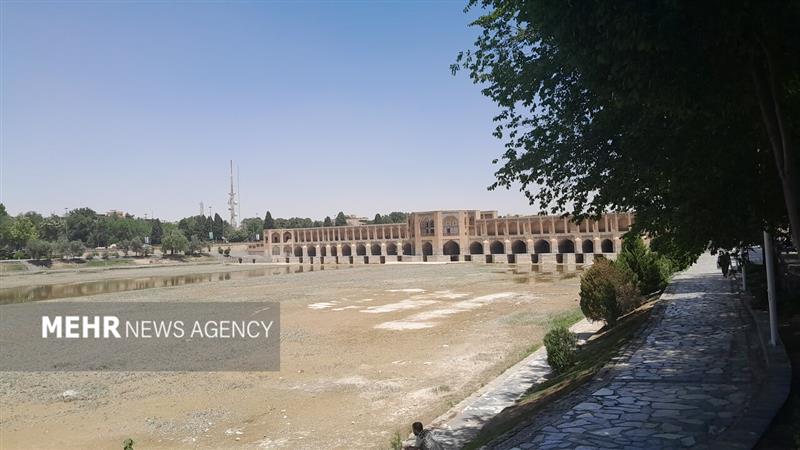 هوای اصفهان در وضعیت قابل قبول؛ شاخص کاشان قرمز شد