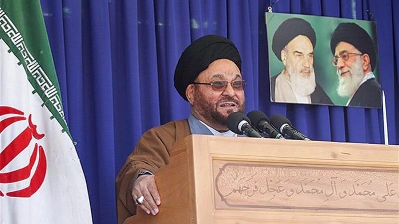 شهید رئیسی با دلسوزی واقعی در کنار مردم حضور داشت