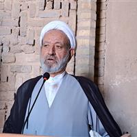 امام جمعه اردستان:نمایندگان مجلس مسائل کلان کشور را بررسی کنند