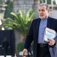 عراقچی وارد پایتخت ایتالیا شد/ آغاز دور پنجم مذاکرات از ساعت ۱۳ 