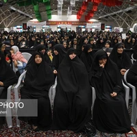 اجتماع بانوان به مناسبت سالگرد شهادت شهدای خدمت در اصفهان