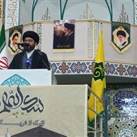 امام جمعه زنجان: روحیه مقاومت و وحدت ملی، راه برون رفت از مشکلات است