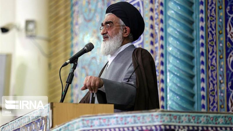 امامجمعه قم: مواضع ایران در مذاکرات برخلاف آمریکا ثابت و روشن است
