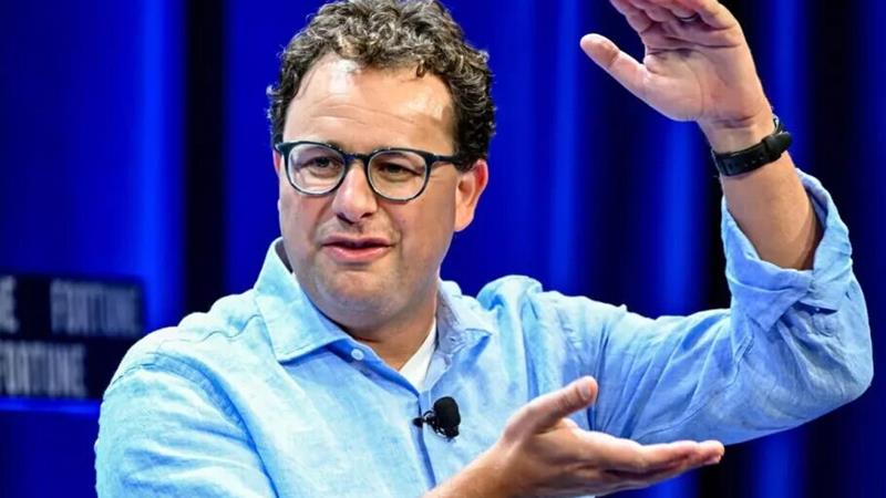 مدیرعامل آنتروپیک: هوش مصنوعی از انسان هم کمتر توهم میزند!