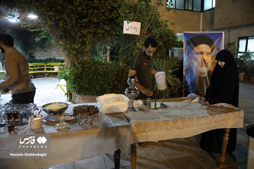 سوگواری اهالی هنر و رسانه قم برای شهید جمهور