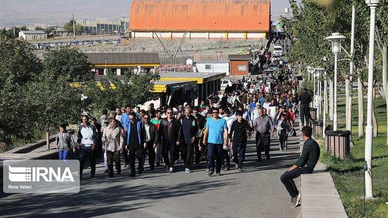 شرکت پرشور زنجانیها در همایش پیاده روی خانوادگی