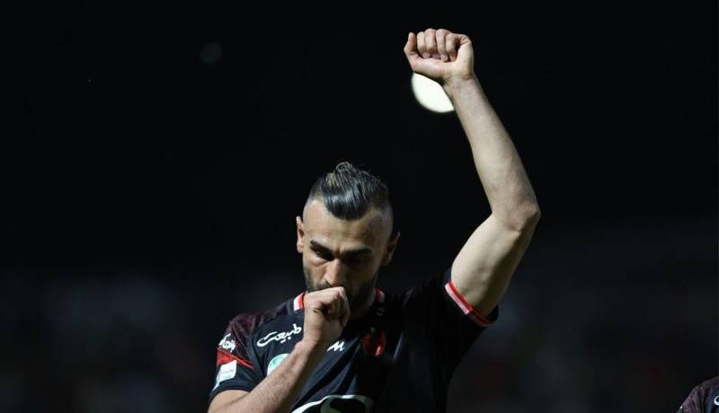 سردار دورسون: در ایران بازیکنان مدام خودشان را زمین میزنند!