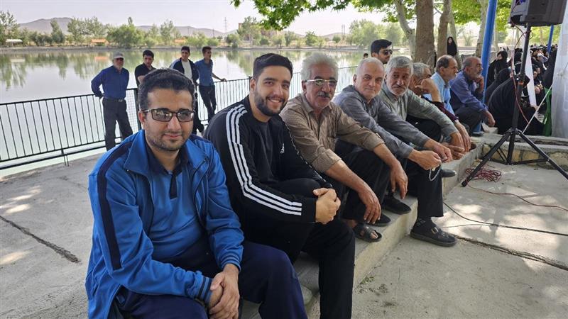 همایش پیادهروی بزرگ خانواده در شهرستان بن برگزار شد